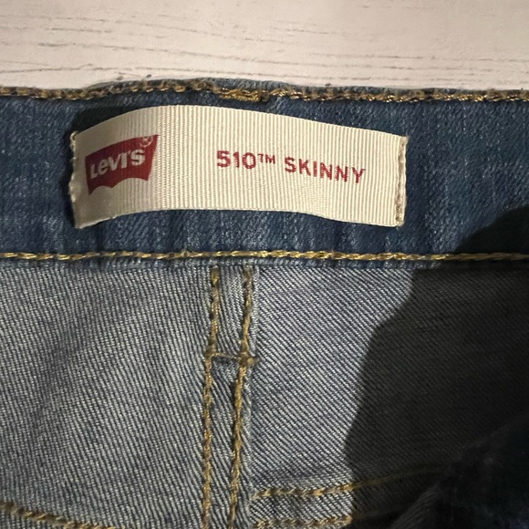 Girls Levi’s, size 18REG, W29xL29 - Picture 4 of 4